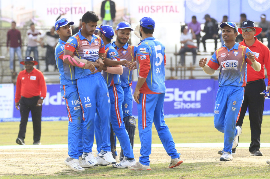 Bohora holds his nerves to hand United thrilling win