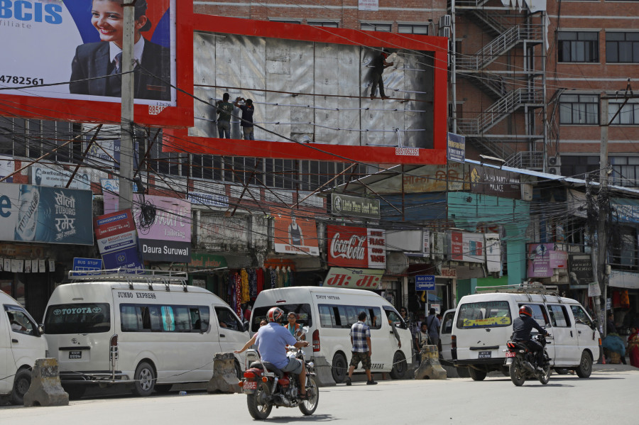 Officials and ministers face contempt case for not enforcing court order to ban visual pollutants