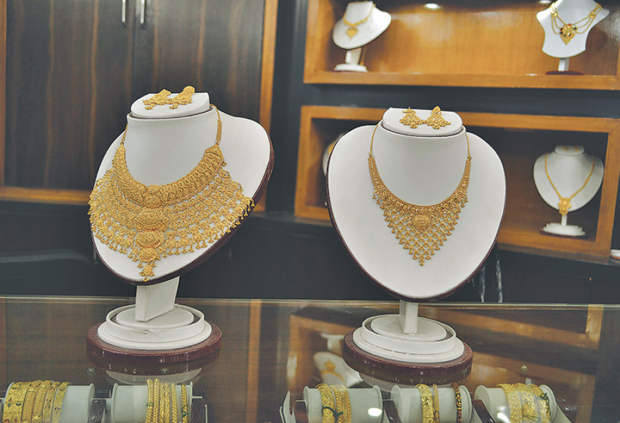 Government to tighten gold trade