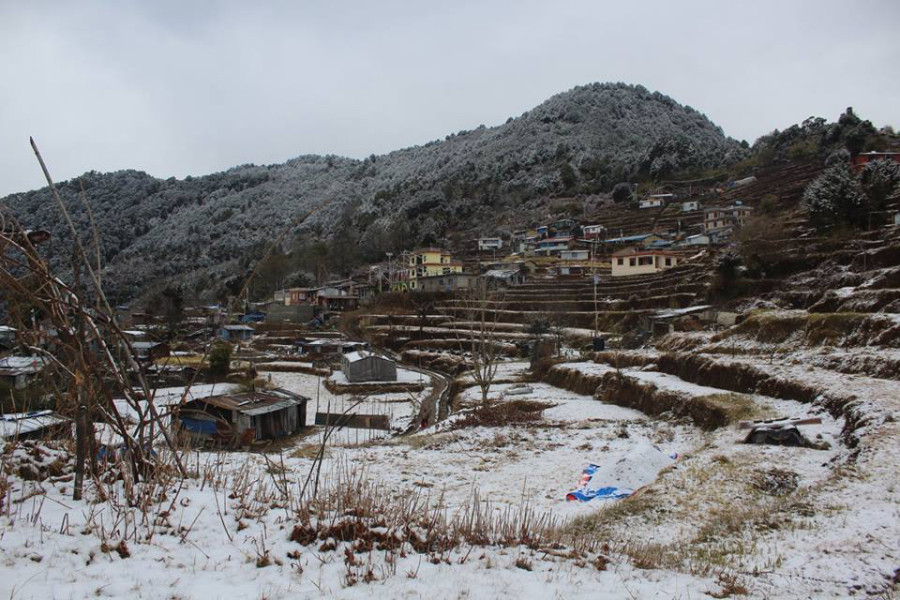 In Sindhupalchok's high altitude areas, earthquake survivors’ struggles are piling on with falling snow