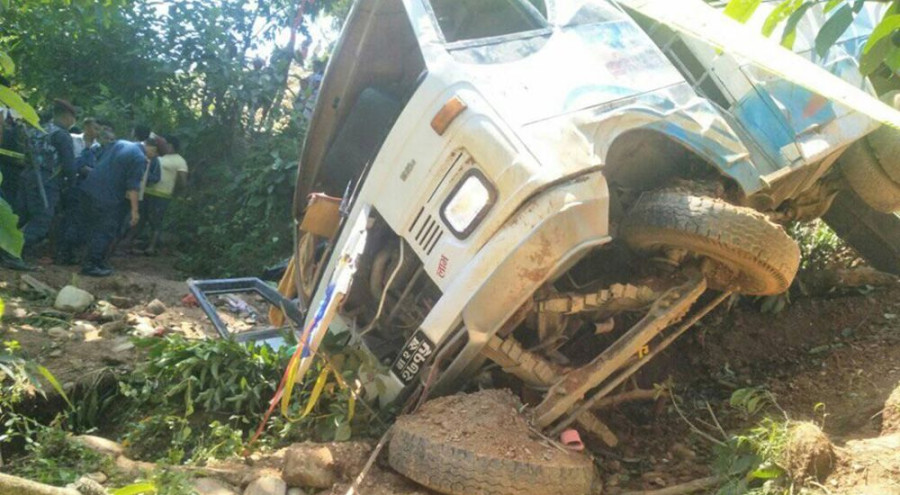 11 killed and dozens injured in Sindhupalchok bus accident