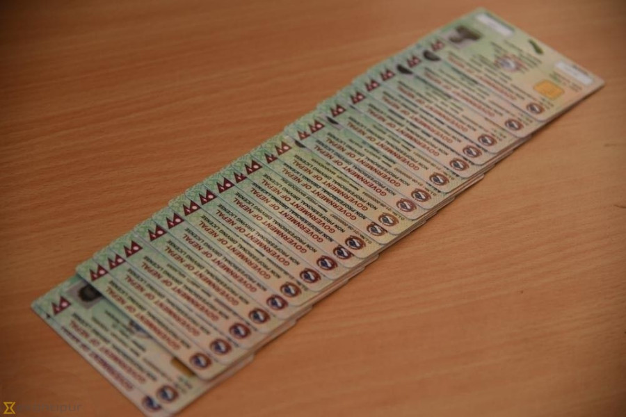 Police arrest four persons of a fake driving licence racket