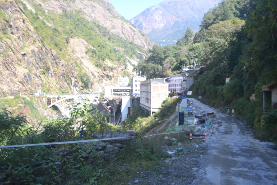Tatopani border closed after Nyalam-Ramite road section caves in