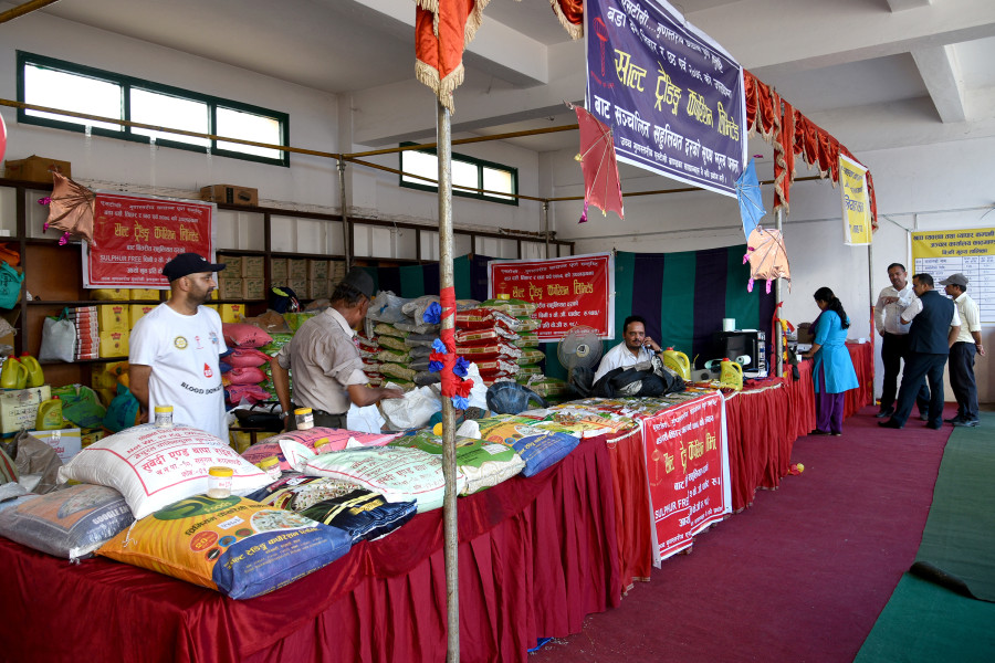 Customers say goods cheaper in the market than at fair price shops