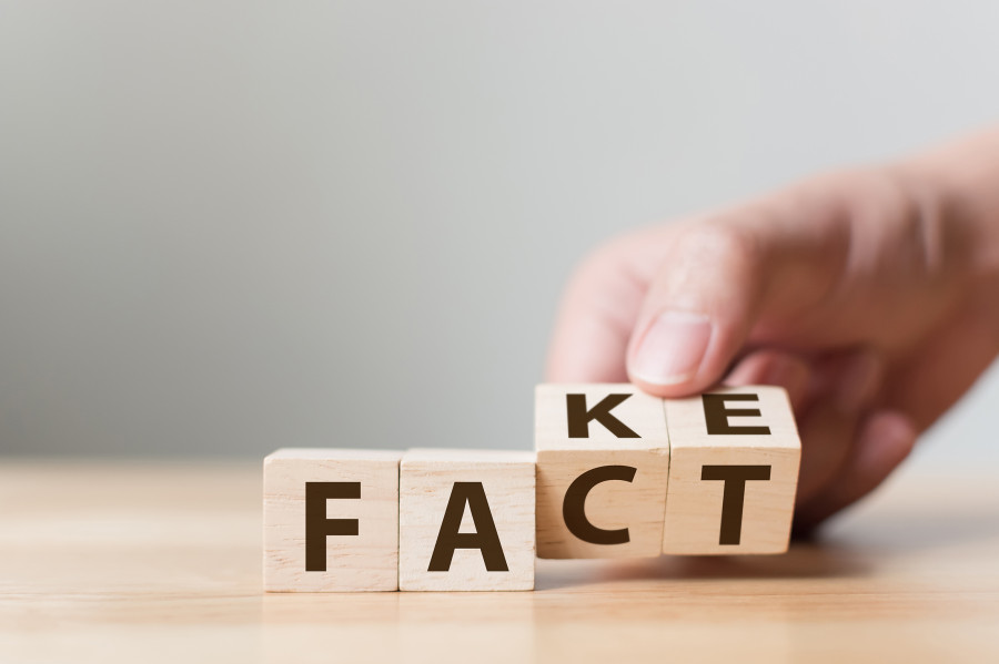 Helping readers sift the real from the fake