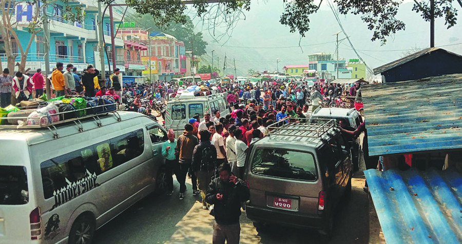 Six dead, 30 injured in Sindhuli bus crash