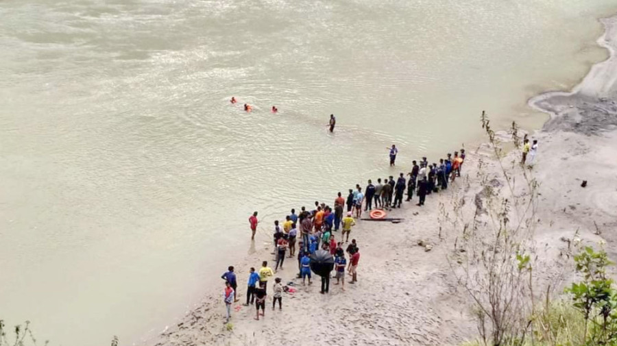 Boy goes missing in Mahakali river
