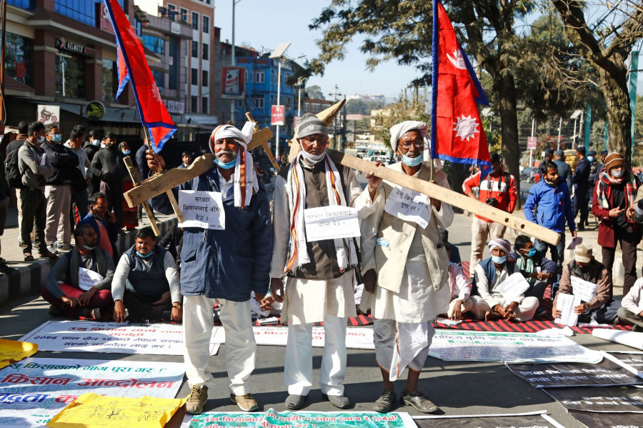National Human Rights Commission calls for the clearance of dues to protesting sugarcane farmers