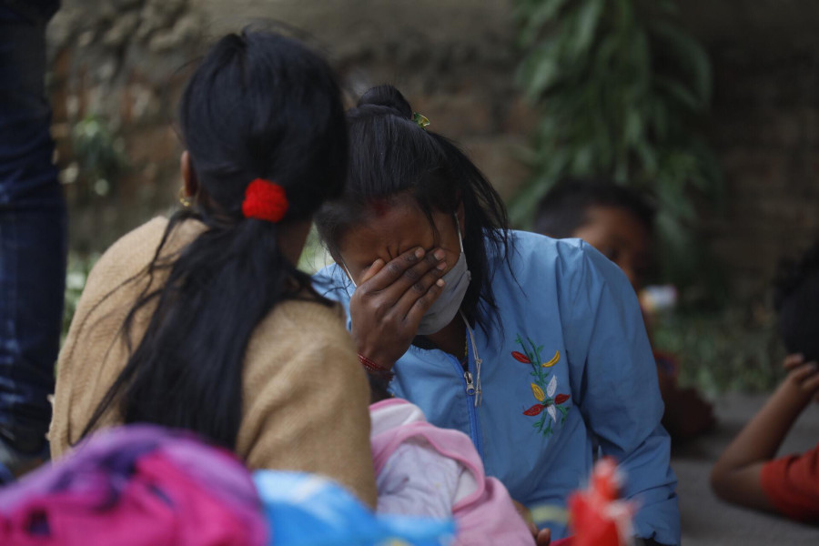 Tentative discussions begin on easing the lockdown and reopening the economy