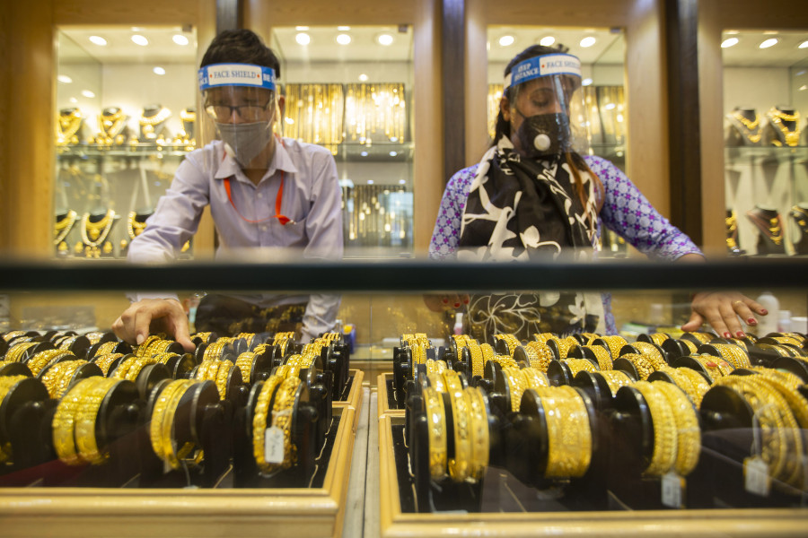 Bullion sales see modest rise on Dhanteras day