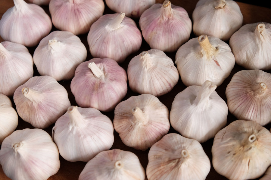 Chinese dry garlic prices more than double on loss of supplies