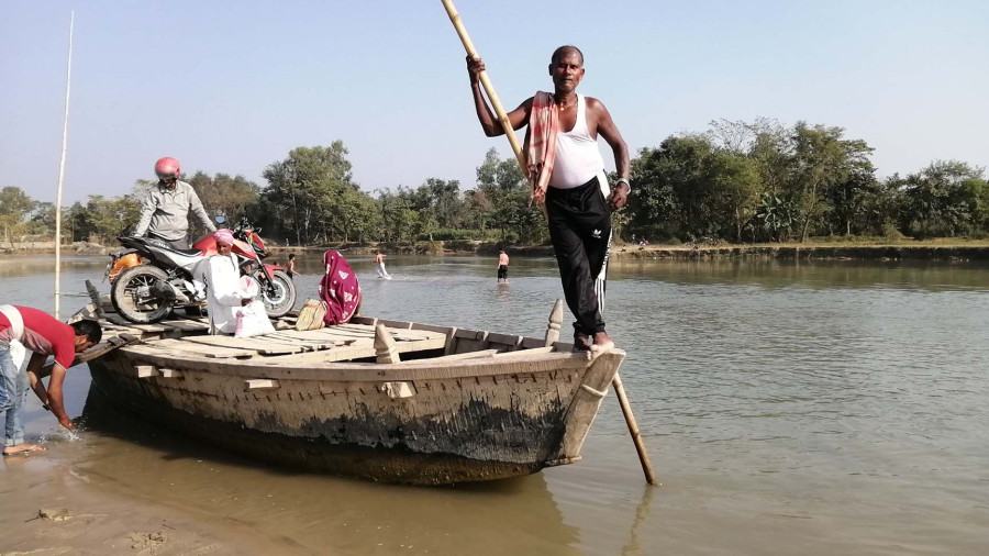 Bridge construction over Kamala river in Bansbittaghat left incomplete for a decade