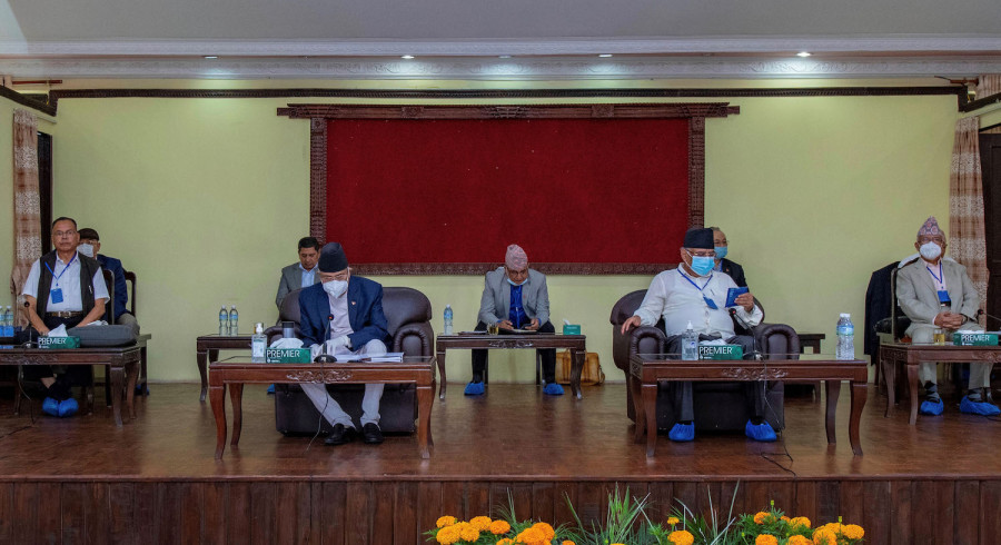 Ruling party’s Standing Committee meet begins with opening salvos from the two party chairs