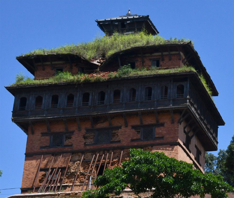 Reconstruction work on Sat Tale Durbar in Nuwakot affected by pandemic
