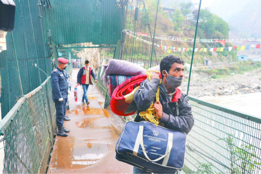 Around 1,300 Nepalis stranded in bordering Indian district brought home