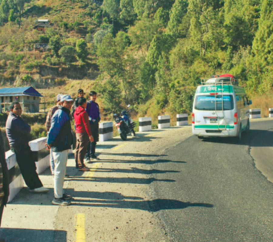 Residents of Golanjor protest poor upgradation work along BP Highway
