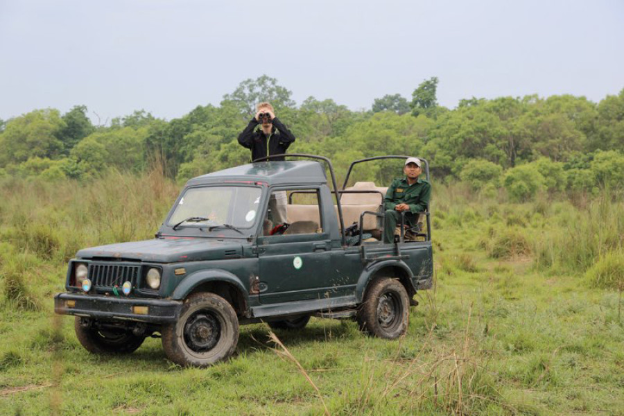 Shuklaphanta lures bird watchers