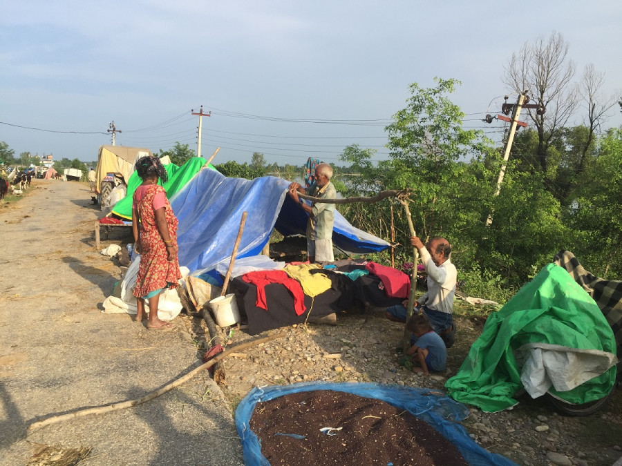Flood-displaced families in Kailali living by the roadside