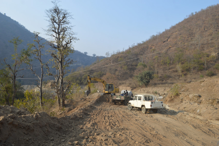 Gaighat-Diktel road construction incomplete for more than two decades