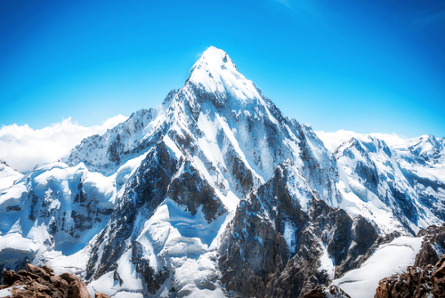 Nepal and China reach consensus on announcing height of Everest