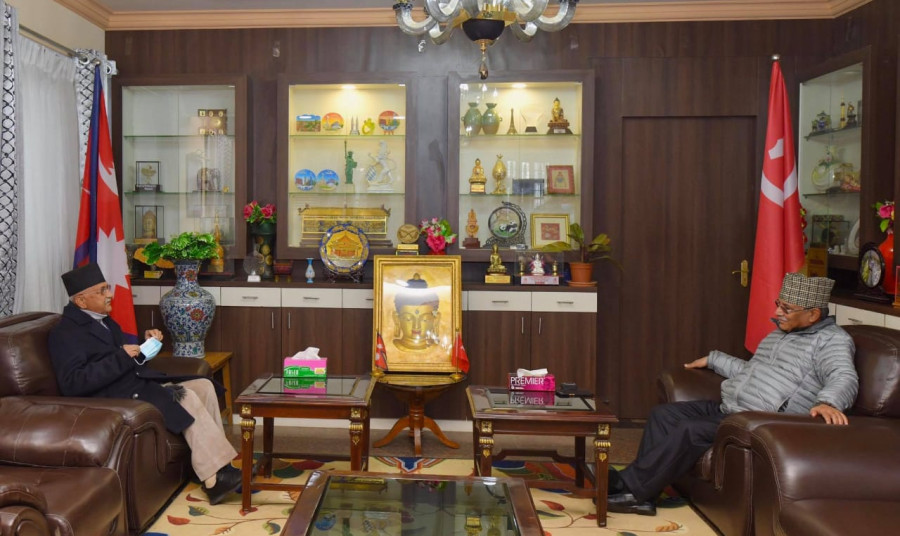 Oli meets with Dahal at Khumaltar amid deepening crisis in the party