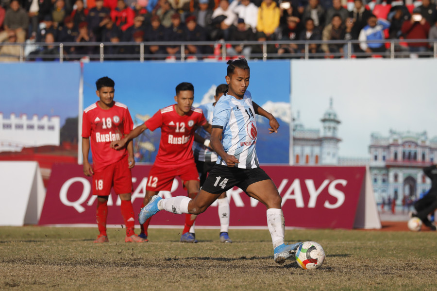 Three Star hold champions Manang 2-2 in an enthralling game