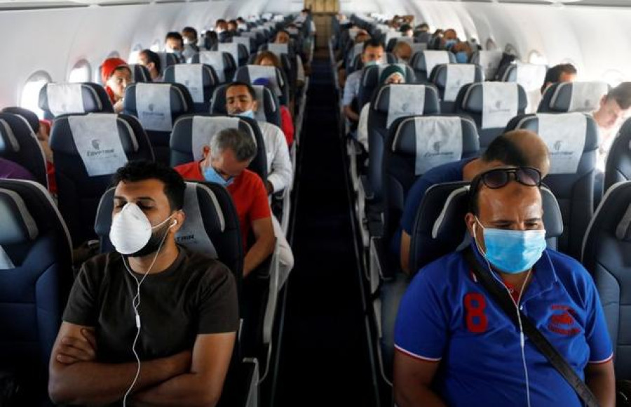 'Bad math': Airlines' COVID safety analysis challenged by expert