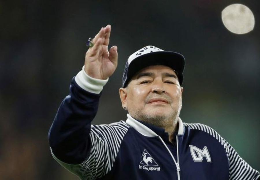Argentina's Maradona, one of soccer's greatest, dies aged 60