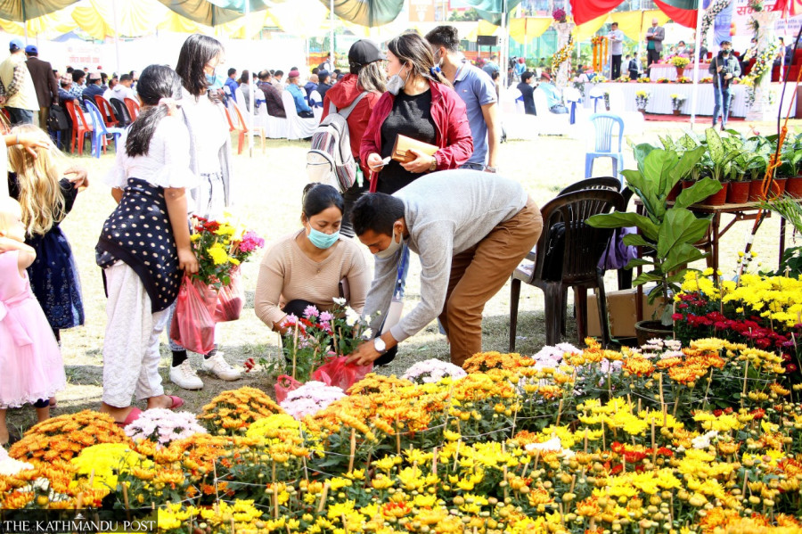 Flower industry rebounds on festive celebrations