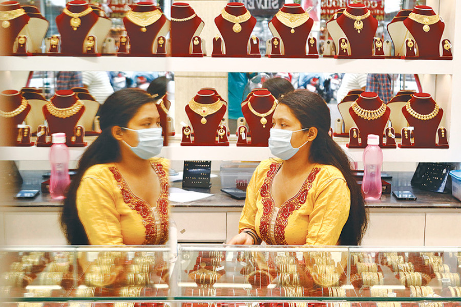 Falling prices drive demand for gold but officials say no to increasing import quota