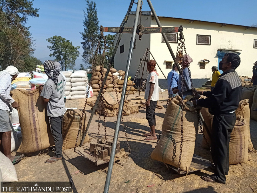 Farmers upset by government delays in buying their paddy