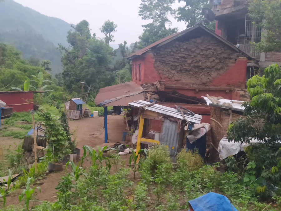 Earthquake in Lamjung damages over hundred houses, six injured