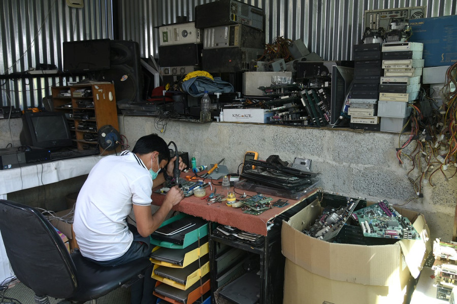 Use of electronic goods continues to grow but there’s no policy for its disposal