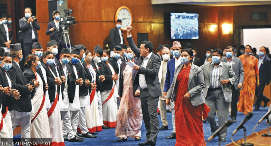 UML looks set for a showdown amid spending halt