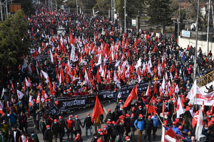 A motley crew of people and political talk at Capital protest