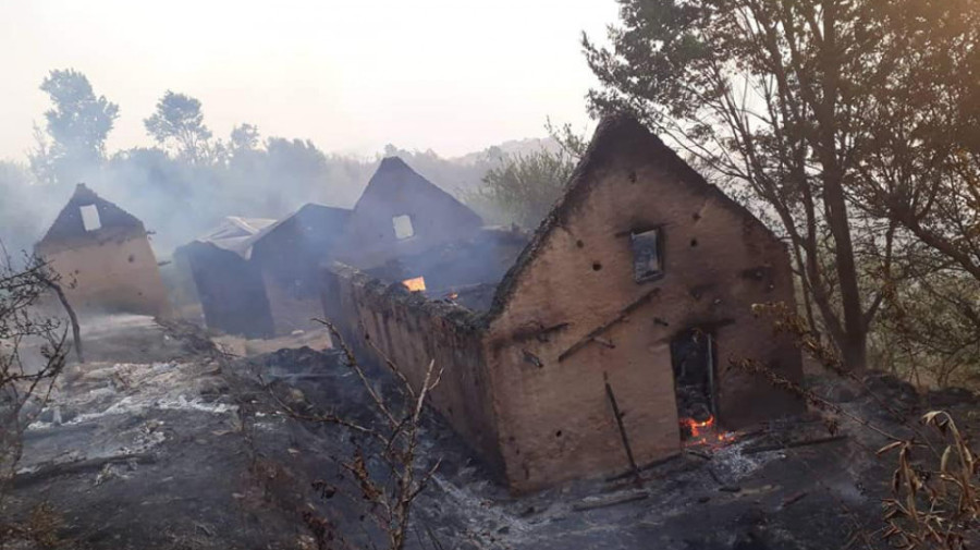 Wildfire in Rolpa destroys 25 houses