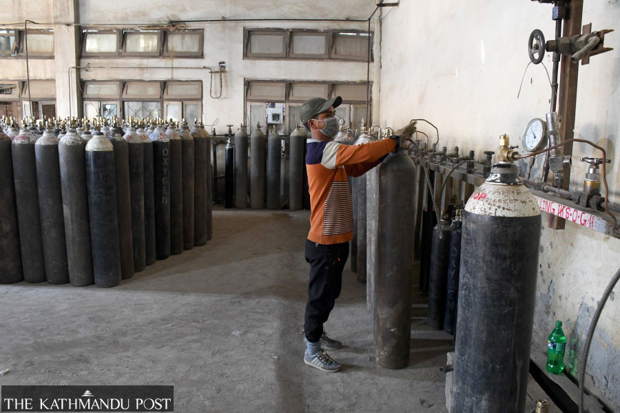 Government says there are enough oxygen cylinders amid threat of a new virus wave