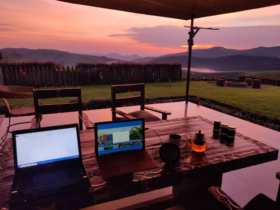 Digital nomads
