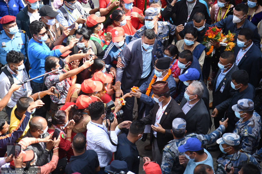 After the fall, UML hatches comeback plan around Oli cult