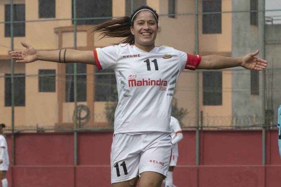 APF fuel title prospects with eighth straight win