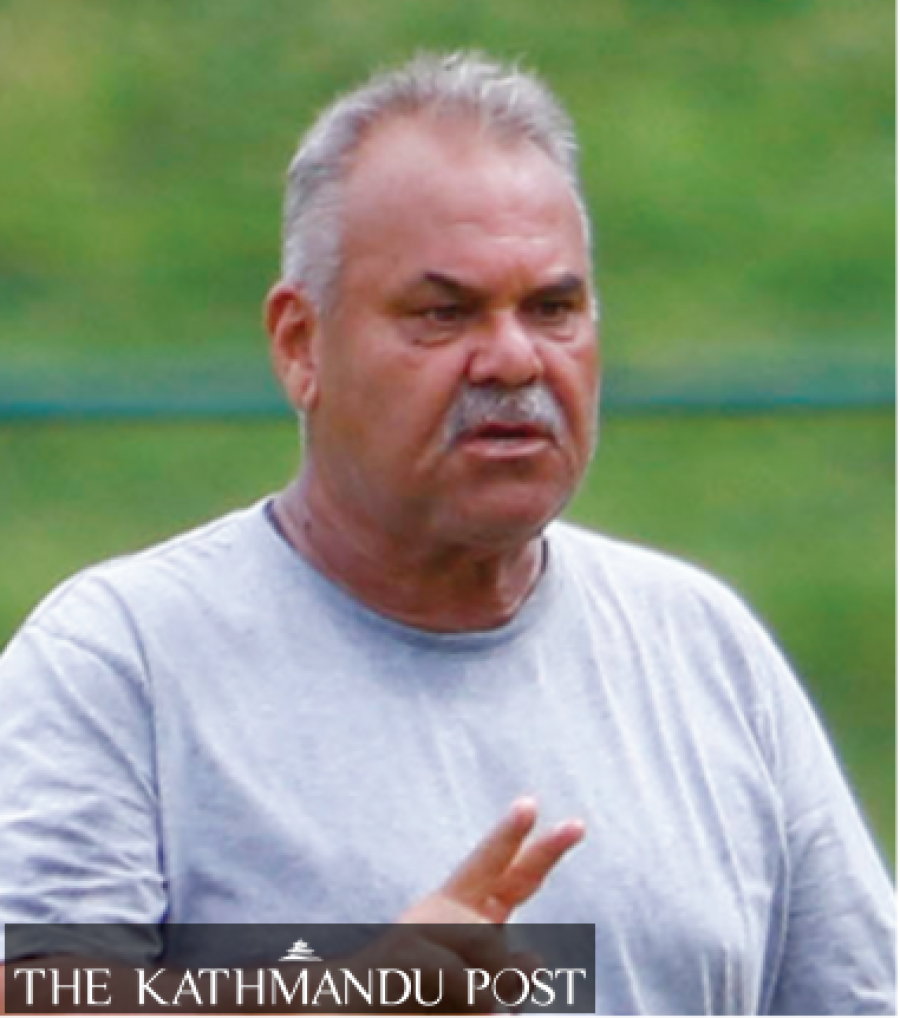 Whatmore resigns as national cricket coach