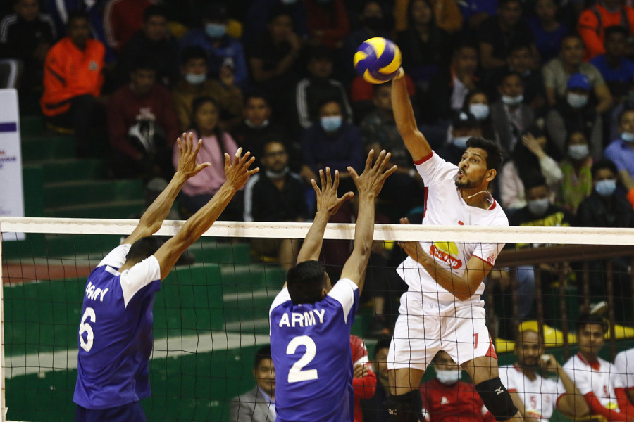 New Diamond inflict Police first defeat, go top
