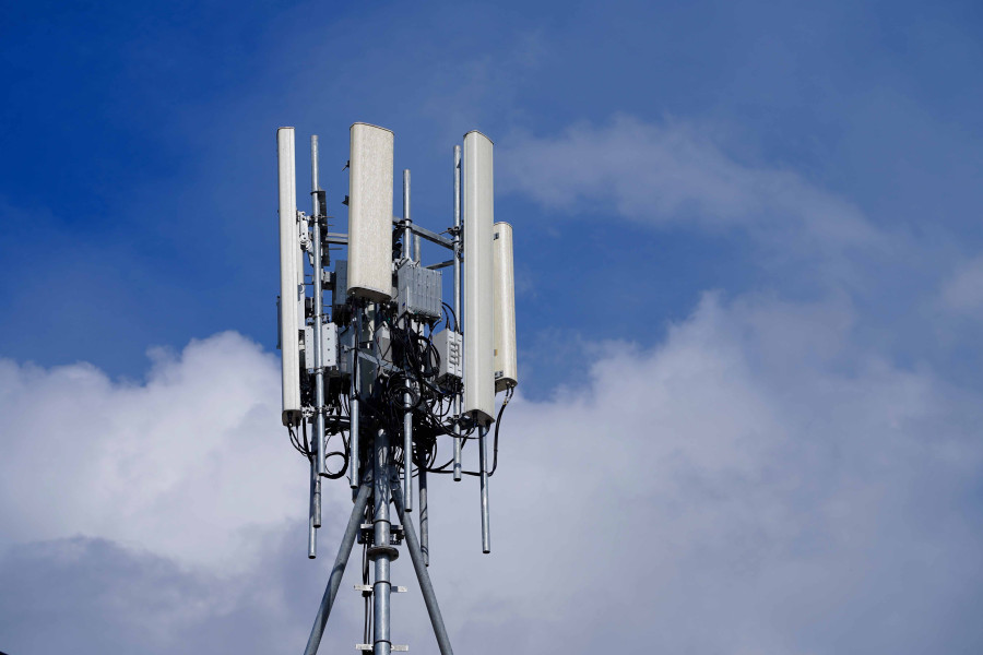 Telecom regulator invites firms to submit plan for implementing 5G