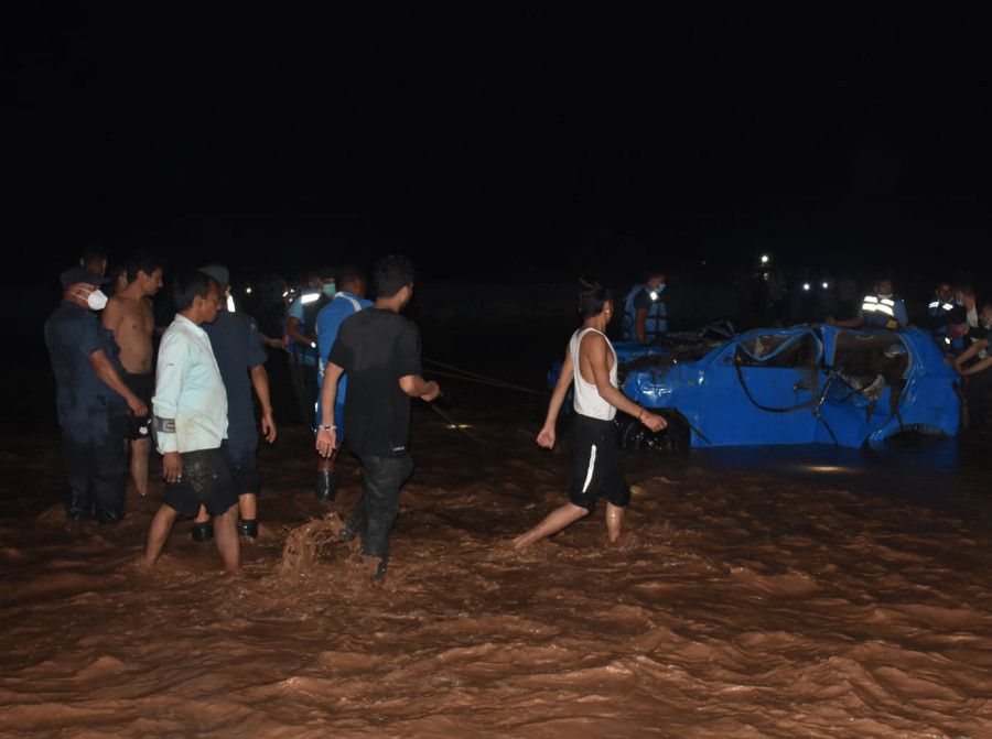 Flood sweeps away vehicle killing all four passengers