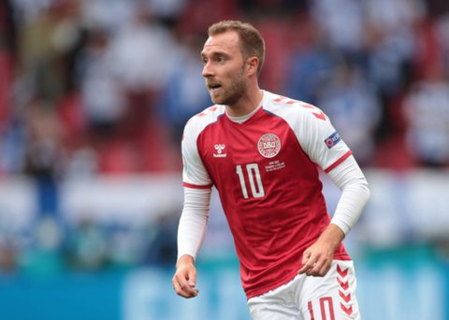 Denmark's Eriksen to get heart starter implant after collapse on pitch