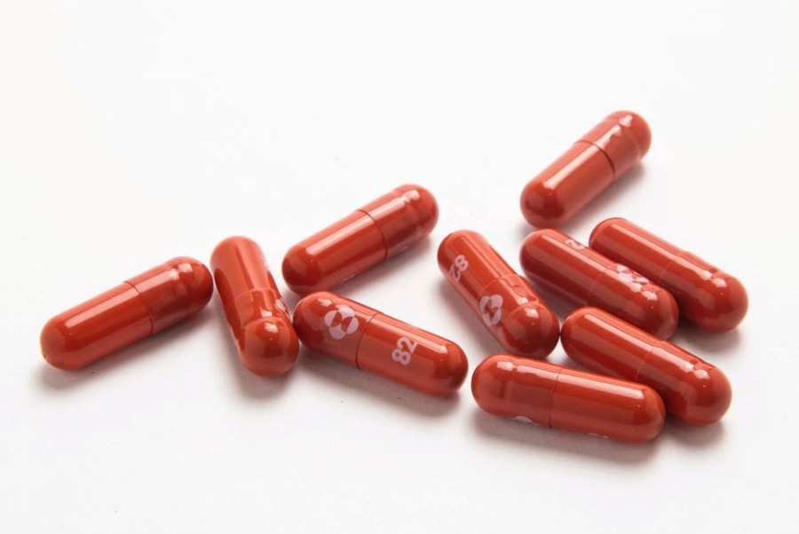 How does Merck's Covid-19 pill compare to Pfizer's?