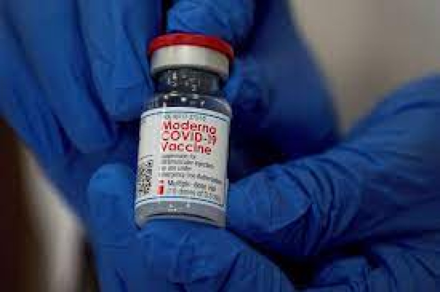 Moderna CEO says vaccines likely less effective against Omicron
