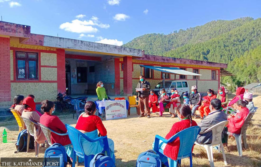 Health centres in Salyan without doctors