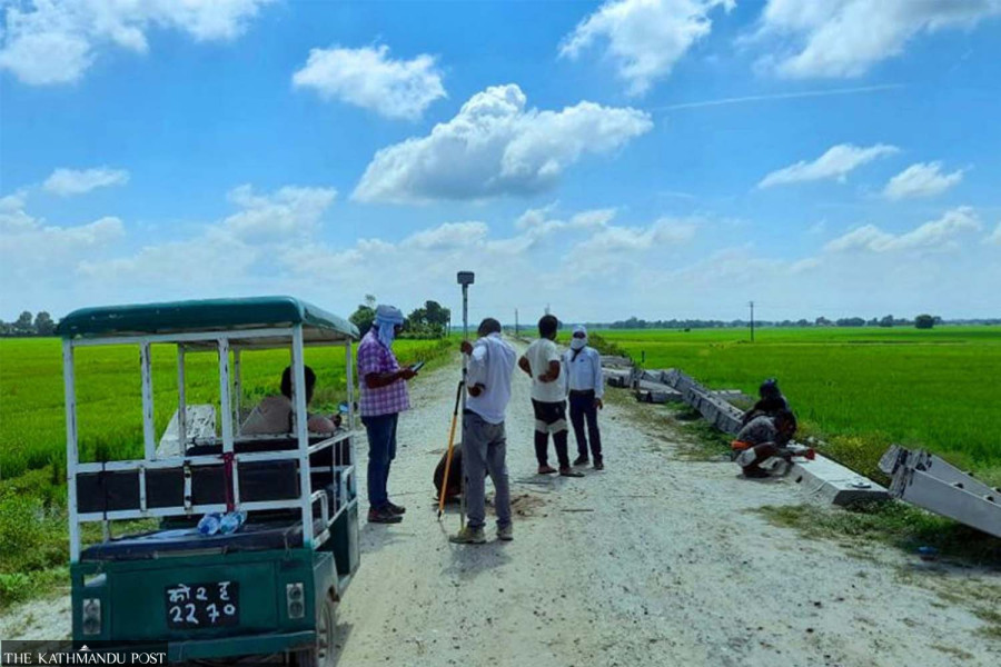 Indian railway contractor threatens to quit over delays