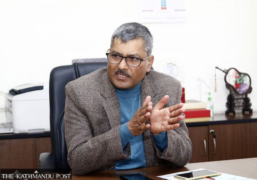 Governor suspended when economy is in crisis and finance minister in question